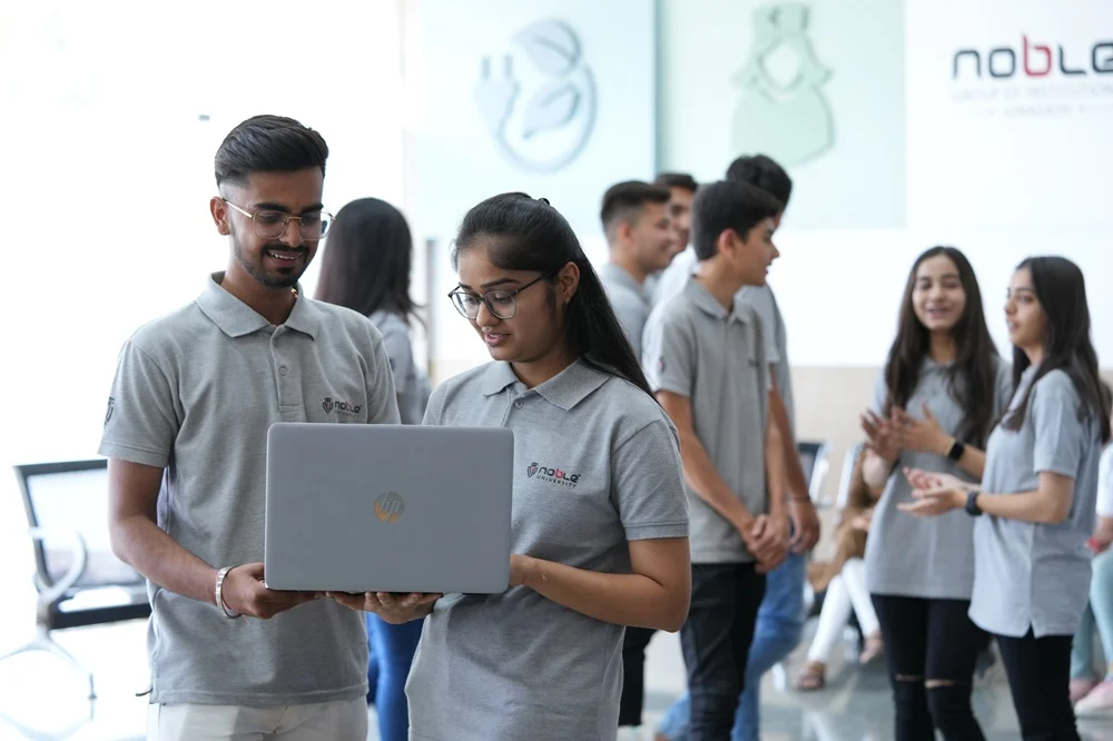 Key Differences: MBA vs MCom